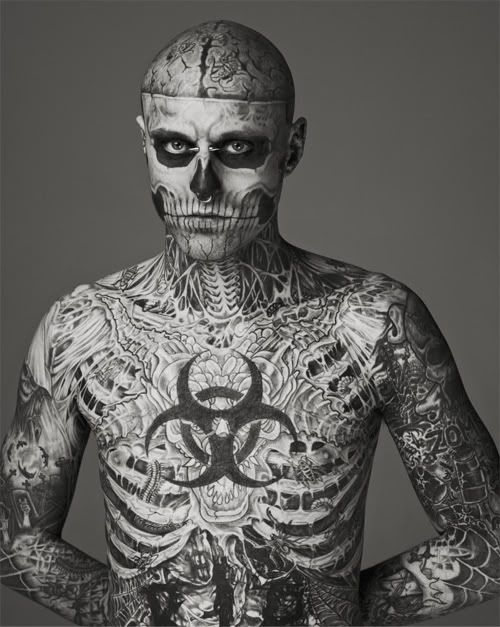Skeleton boy makeup Make your skeleton costume look frighteningly realistic with this skeleton makeup kit. It contains all of the applicators, colors and instructions you need to achieve dramatic results.